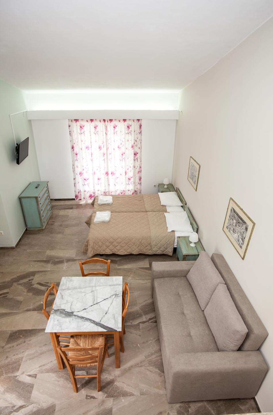 Tolo Family Accommodation