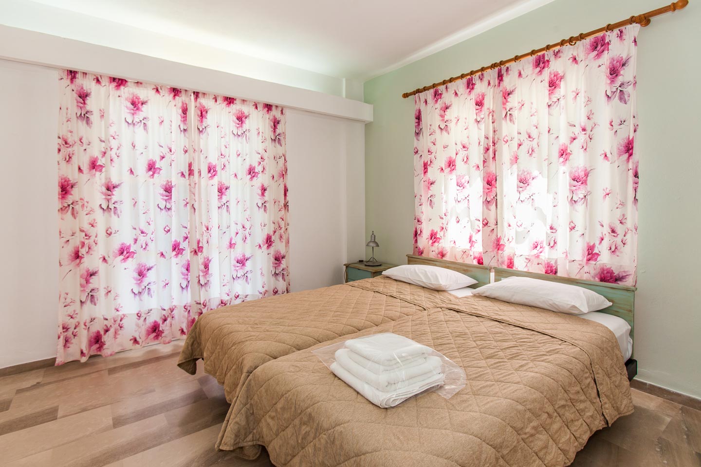 Accommodation Tolo Family Vacation